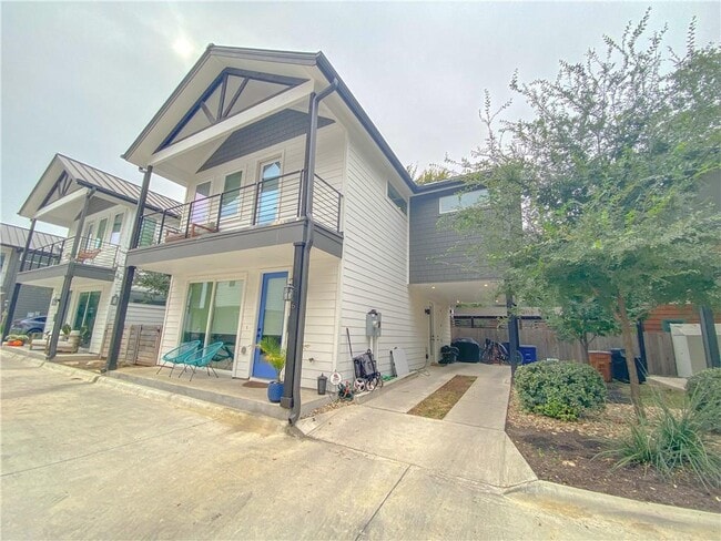 property at 1615 S 2nd St