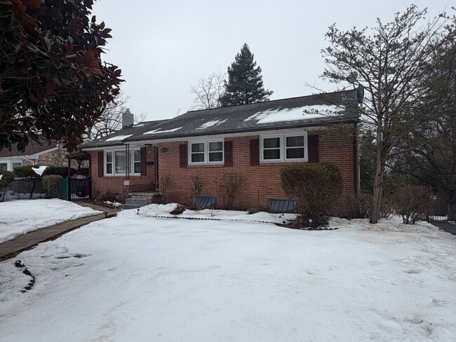 property at 1428 Lorraine Rd