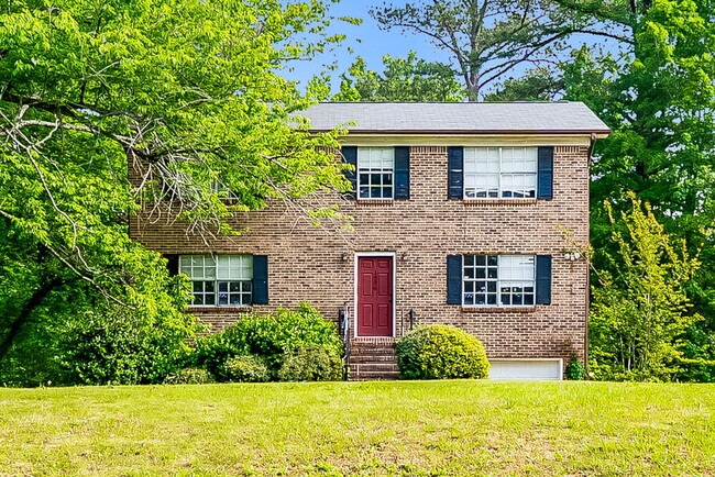 property at 1536 Tarrant Huffman Rd