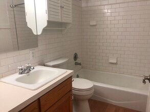 420 NW Dack St in Pullman, WA - Foto de edificio - Building Photo