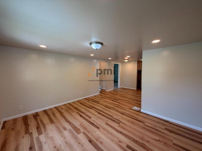 4816 Massachusetts St in Gary, IN - Building Photo - Building Photo
