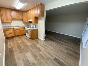 4054 Eta St in San Diego, CA - Building Photo - Building Photo