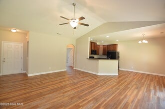 222 Lakeside Dr in Sneads Ferry, NC - Building Photo - Building Photo