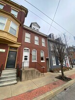 51 S Queen St in York, PA - Building Photo