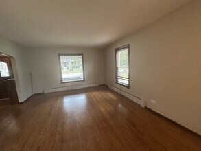 302 S Washington St in Wheaton, IL - Building Photo - Building Photo