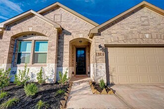 6110 Scott Way in Rosenberg, TX - Building Photo - Building Photo