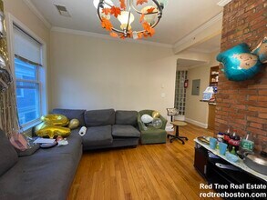 30 Circuit St, Unit 3 in Boston, MA - Building Photo - Building Photo