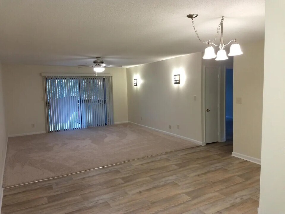 5082 Flint Ridge Pl, Unit 5082 in Raleigh, NC - Foto de edificio