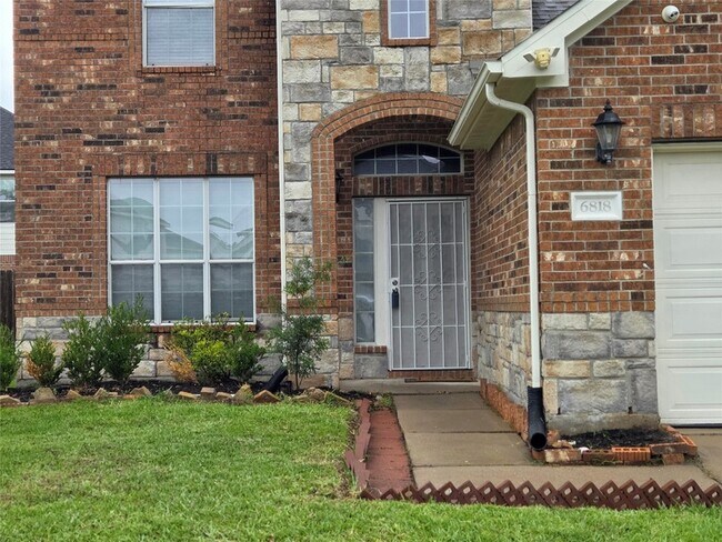 6818 Stoneyvale Dr in Houston, TX - Building Photo - Building Photo