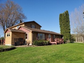 16809 310th St in Center City, MN - Building Photo