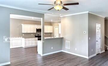 6826 Dharma Lp in East Ridge, TN - Foto de edificio - Building Photo