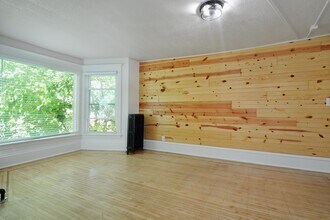 1000 24th Ave NE, Unit 2 in Minneapolis, MN - Foto de edificio - Building Photo