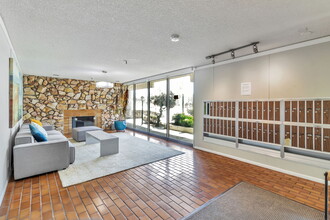 2925 Glascock St in Oakland, CA - Building Photo - Building Photo