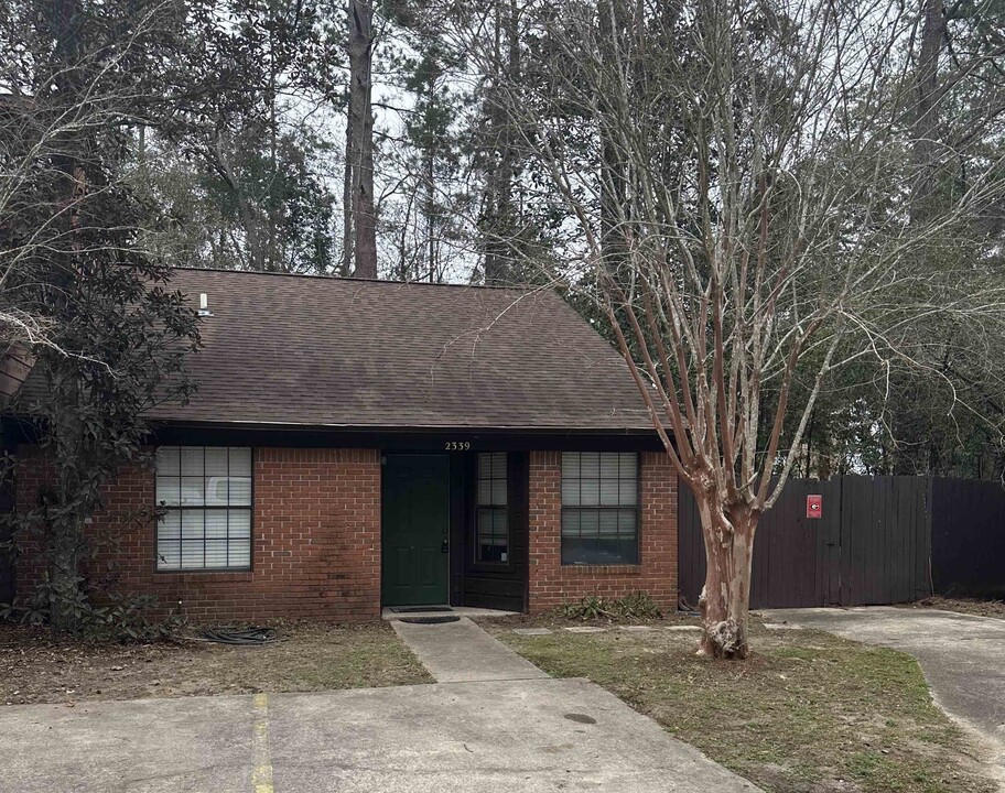 2339 Hartsfield Way in Tallahassee, FL - Building Photo