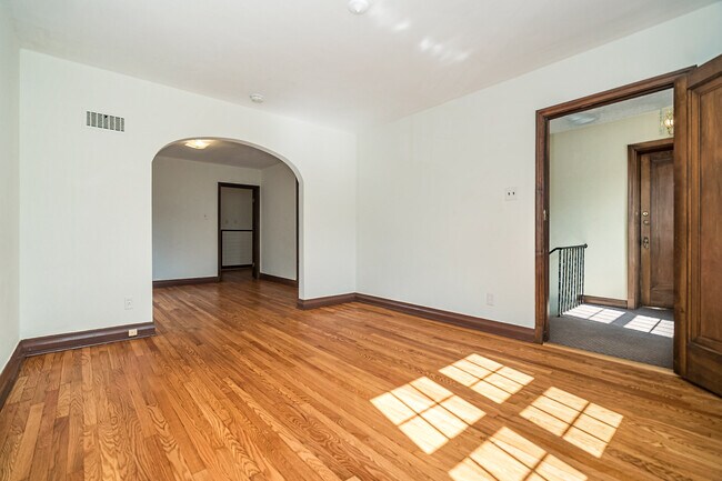 6525 Devonshire Ave, Unit 2W in St. Louis, MO - Building Photo - Building Photo