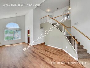 2061 N Nightshade Dr in Tucson, AZ - Building Photo - Building Photo