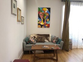 1725 17th St NW, Unit 111 in Washington, DC - Building Photo