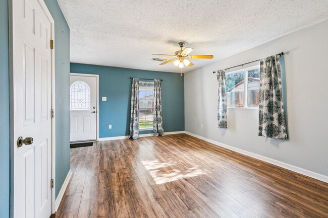 41 Furman Cir in Kenner, LA - Building Photo - Building Photo