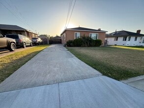 627 N Stimson Ave in La Puente, CA - Foto de edificio - Building Photo