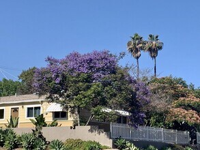 7102 Mohawk St in San Diego, CA - Building Photo - Building Photo