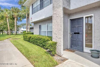 695 Jimmy Buffett Mem Hwy in Ponte Vedra Beach, FL - Building Photo - Building Photo