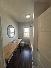 1014 Huffman St-Unit -1/2 in Fort Wayne, IN - Building Photo - Building Photo