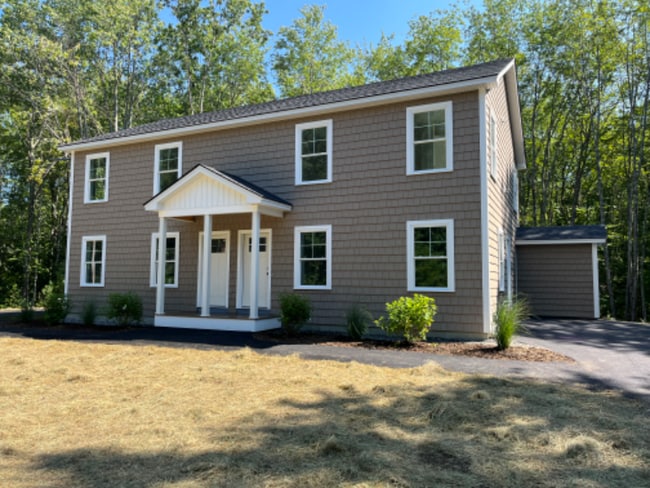 49 Baribeau Dr in Brunswick, ME - Building Photo - Building Photo