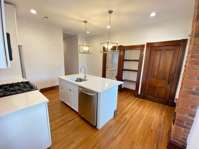 103 King Ave