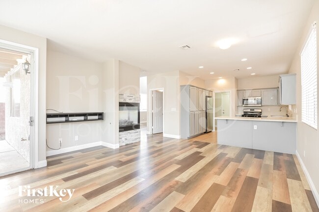 9153 Black Slate St in Las Vegas, NV - Foto de edificio - Building Photo