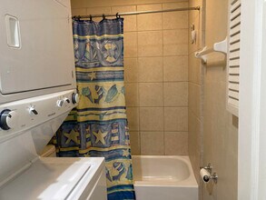 203 Esther St in Naples, FL - Building Photo - Building Photo