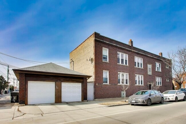 3920 N Austin Ave in Chicago, IL - Building Photo - Building Photo