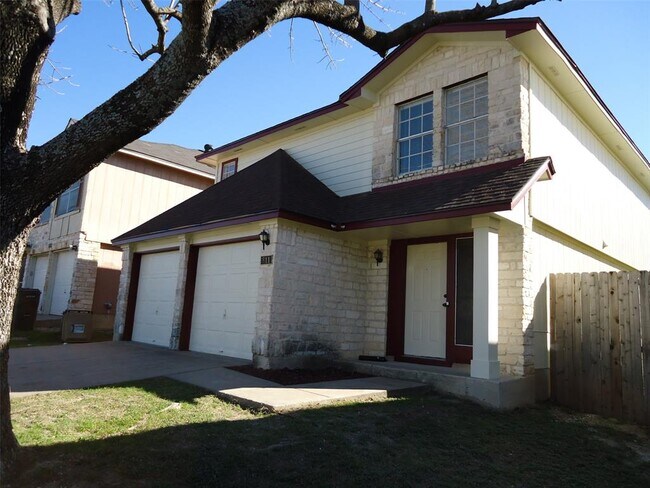 811 Crieff Cross Dr in Pflugerville, TX - Building Photo - Building Photo