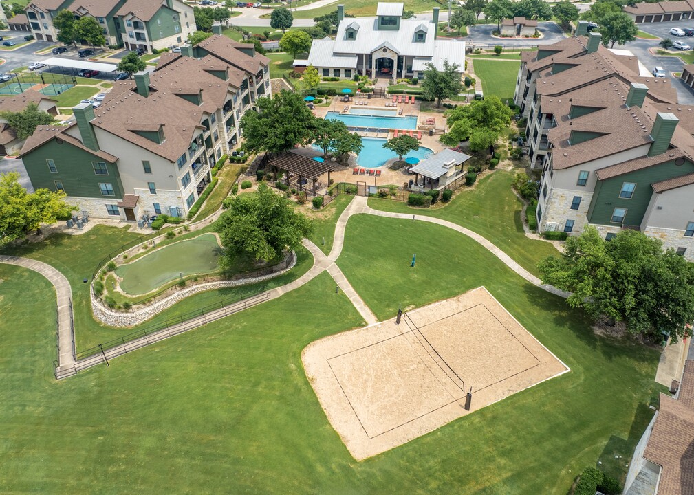 The Fairways at Star Ranch in Hutto, TX - Foto de edificio