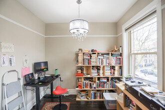 2259 W Leland Ave in Chicago, IL - Building Photo - Building Photo