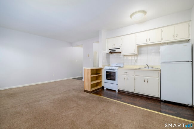 445 Hope St in Stamford, CT - Building Photo - Building Photo