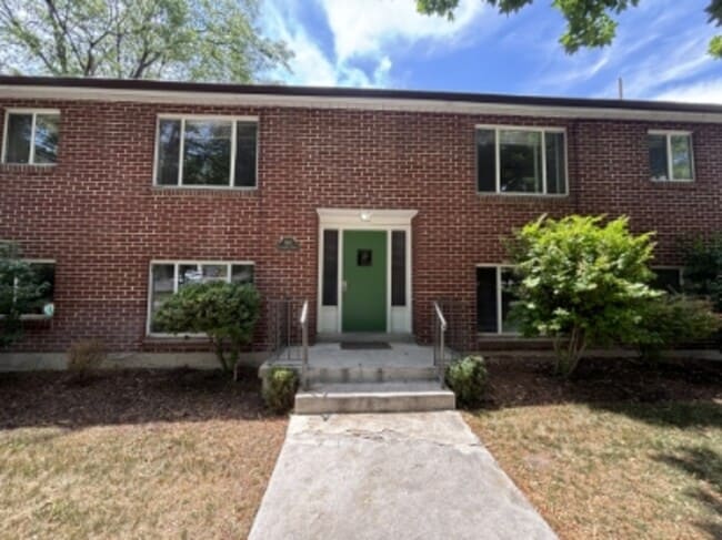 property at 680 Elizabeth St