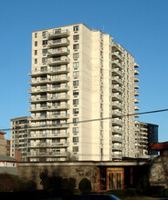 Baridge House in Hackensack, NJ - Building Photo - Building Photo