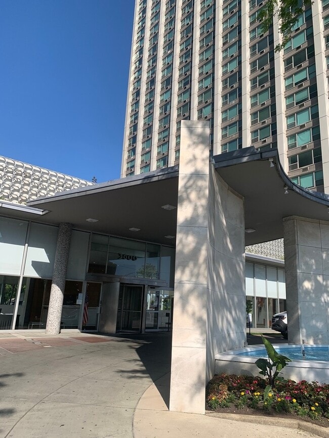 property at 3600 N Lake Shore Dr