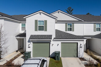 Loggia Pointe in Jacksonville, FL - Foto de edificio - Building Photo