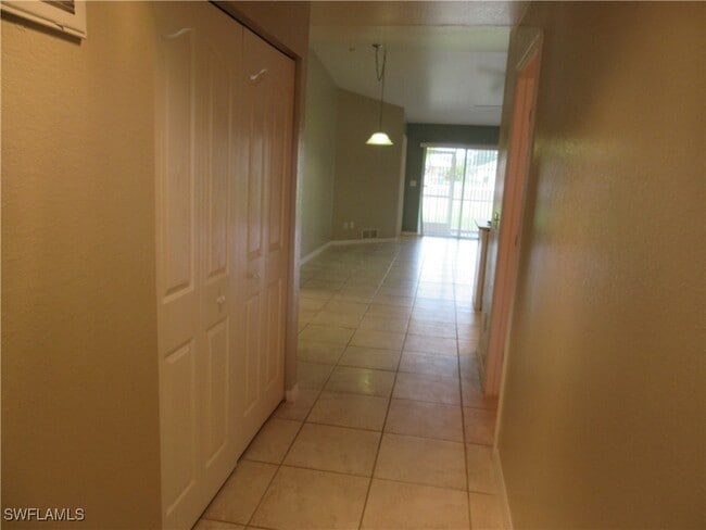 271 SW 4th St in Cape Coral, FL - Building Photo - Building Photo