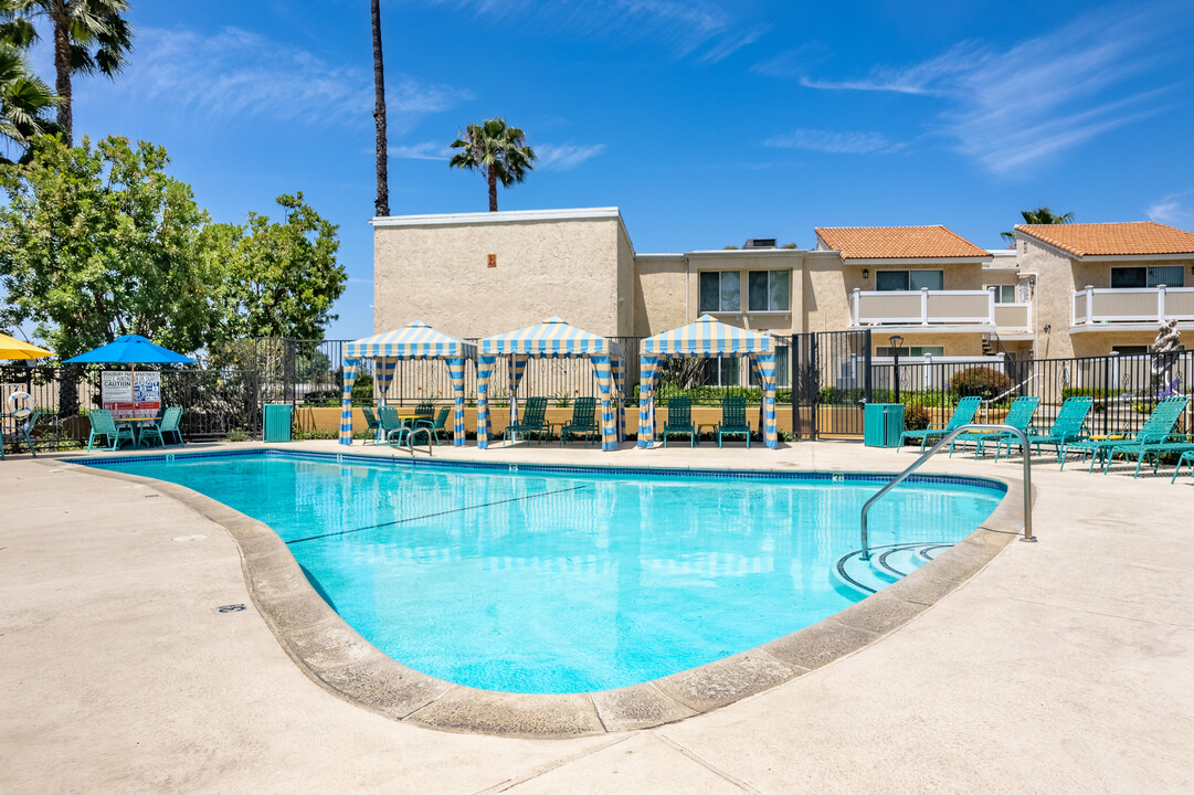 Bradbury Park Apartments in Duarte, CA - Foto de edificio