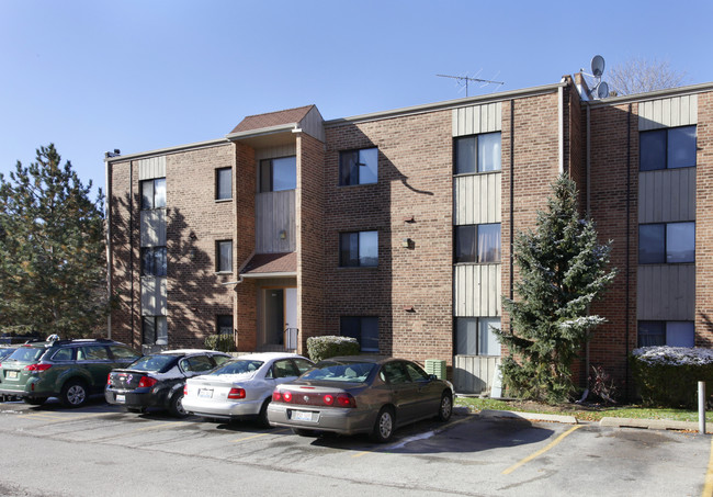 1488 E Ports O Call Dr in Palatine, IL - Foto de edificio - Building Photo