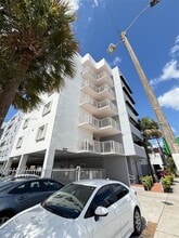 4854 NW 7th St in Miami, FL - Building Photo - Building Photo