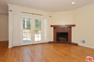 5739 Simpson Ave in Los Angeles, CA - Building Photo - Building Photo