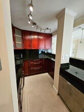 2530 SW 3rd Ave in Miami, FL - Foto de edificio - Building Photo