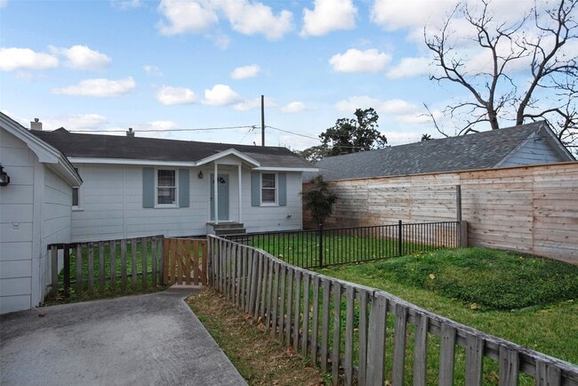 property at 128 E 23rd St