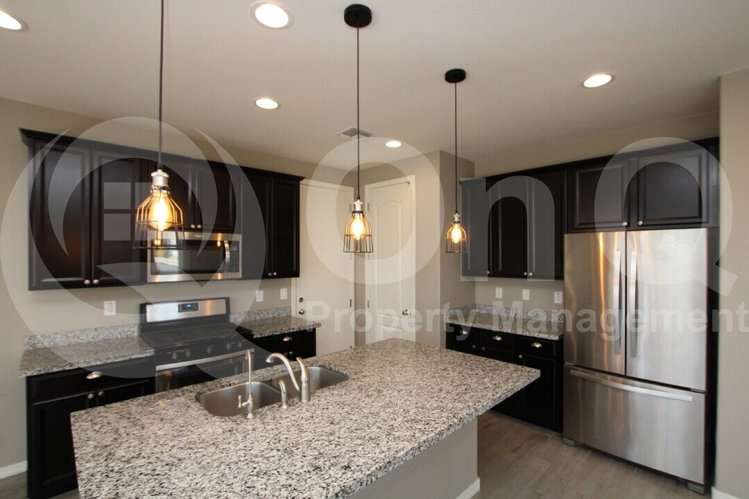 17120 N 9th Pl in Phoenix, AZ - Building Photo