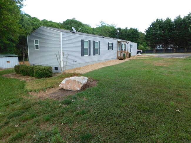 112 Donald Dr in Pendleton, SC - Building Photo - Building Photo