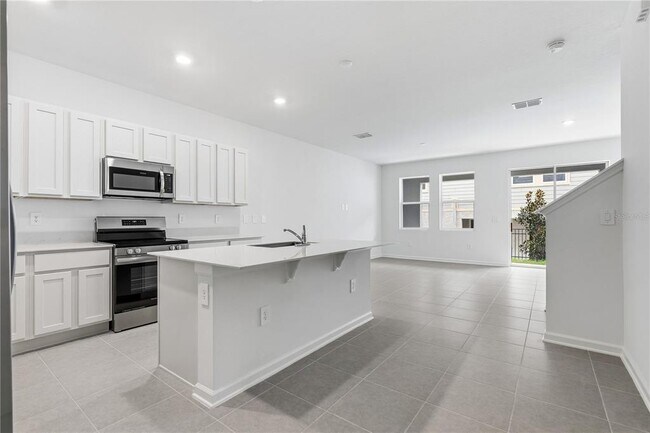 3238 Watts Ter in Davenport, FL - Building Photo - Building Photo