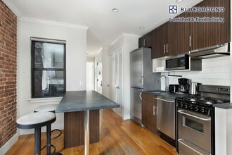 515 W 47th St in New York, NY - Building Photo - Building Photo